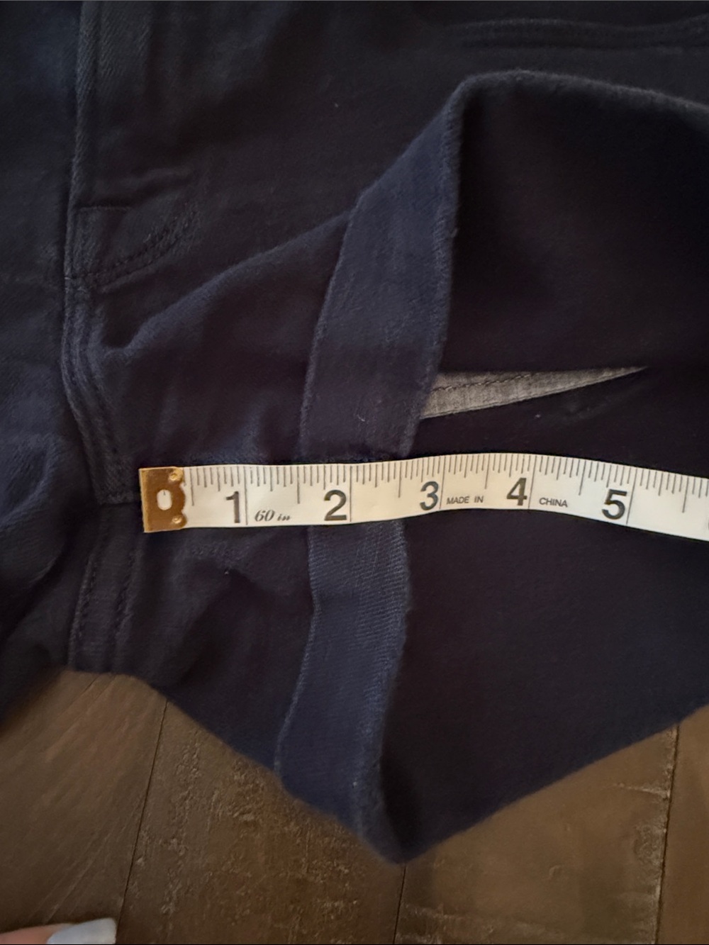 Frame Denim Black Cuffed High-Rise Jean Shorts - Picture 6 of 11